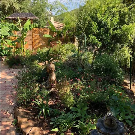 Des Jardins De Valaurie